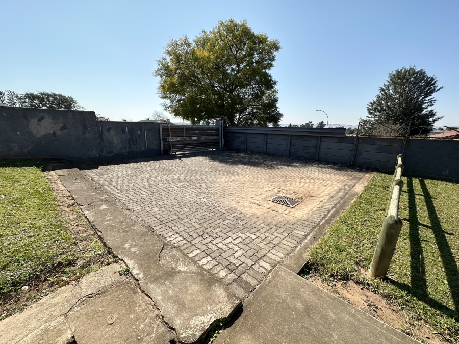 4 Bedroom Property for Sale in Southernwood Eastern Cape